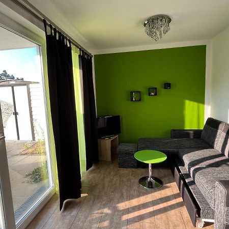 Ferienwohnung Kwi 73 Eg "Gruene Oase" 格拉尔-米里茨 外观 照片